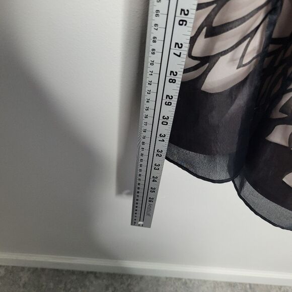 White House Black Market abstract flower outlined print structured bodice 10 - Picture 4 of 10